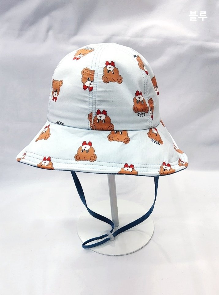 Shinseage Kids - Korean Children Fashion - #kidsshorts - Two-Tone Visor Bear Bucket Hat - 7