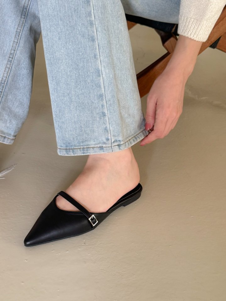 Vade - Korean Women Fashion - #womensfashion - Stiletto Strap Flat - 4