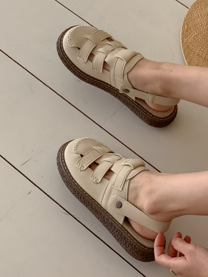 Vade - Korean Women Fashion - #momslook - Mule Medusa Sandals - 5