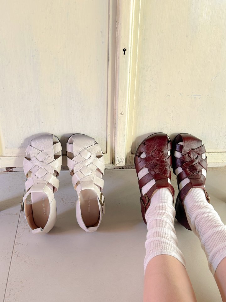 Vade - Korean Women Fashion - #momslook - Leather Medusa Sandals - 7