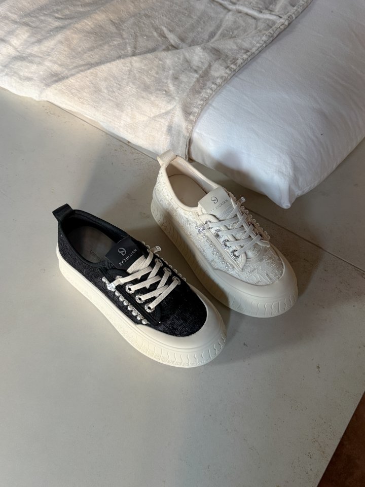 Vade - Korean Women Fashion - #momslook - Pearl Sneakers - 11