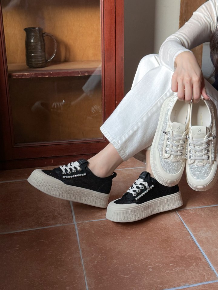 Vade - Korean Women Fashion - #momslook - Pearl Sneakers - 7
