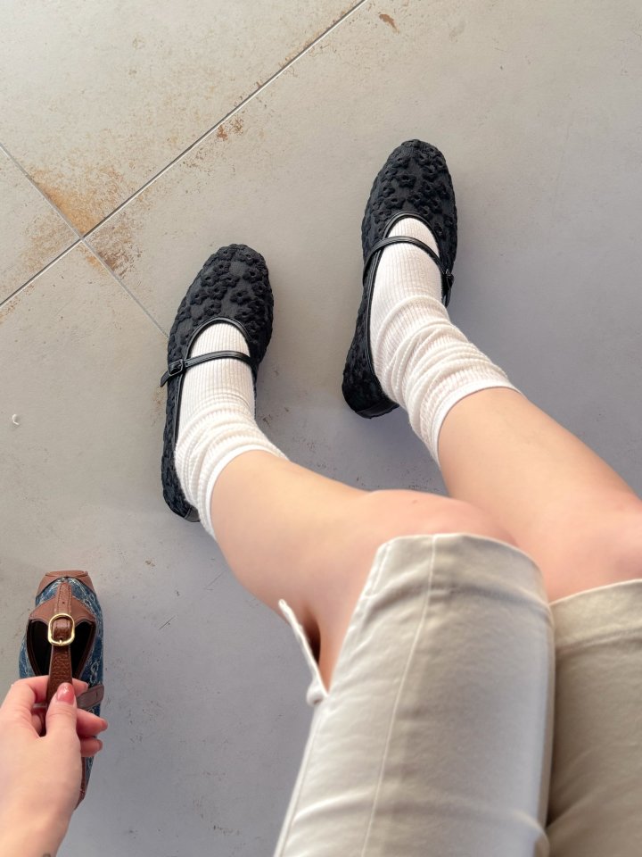 Vade - Korean Women Fashion - #momslook - Mesh Strap Floral Flat - 10