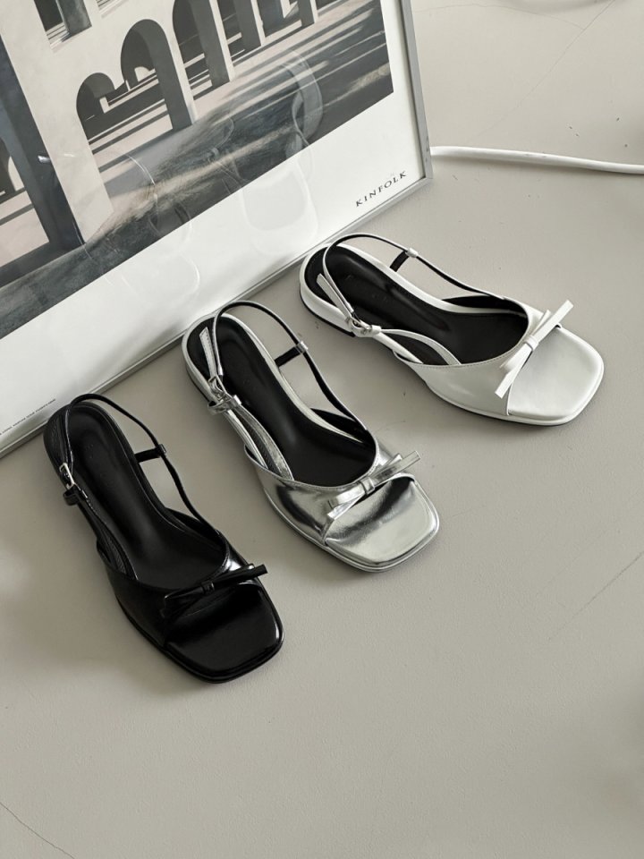 Vade - Korean Women Fashion - #momslook - New Summer Strap Square Ribbon Sandals
