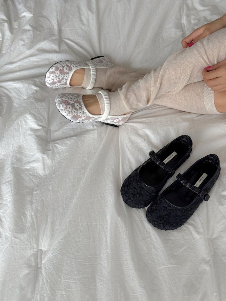 Vade - Korean Women Fashion - #momslook - Round Flower Mary Jane - 8