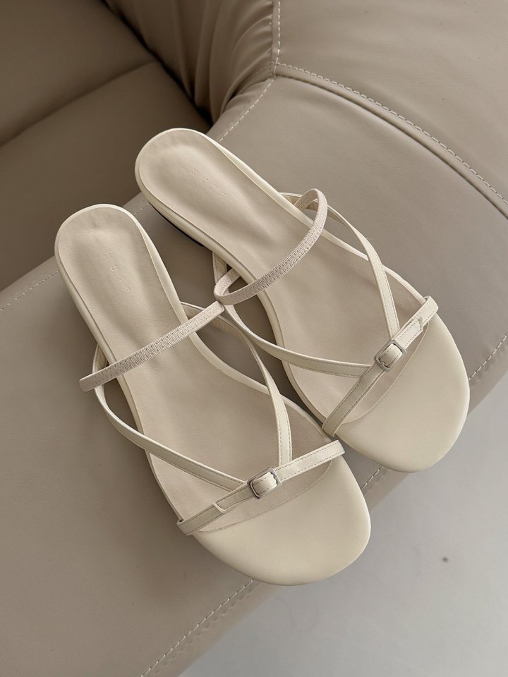 Vade - Korean Women Fashion - #momslook - Buckle Strap Sandals Low Heel Slipper - 2