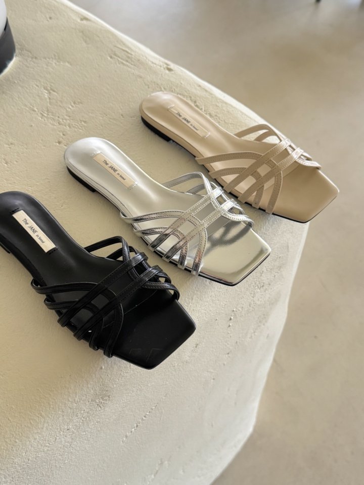 Vade - Korean Women Fashion - #momslook - Square Pattern Low Heel Sandals