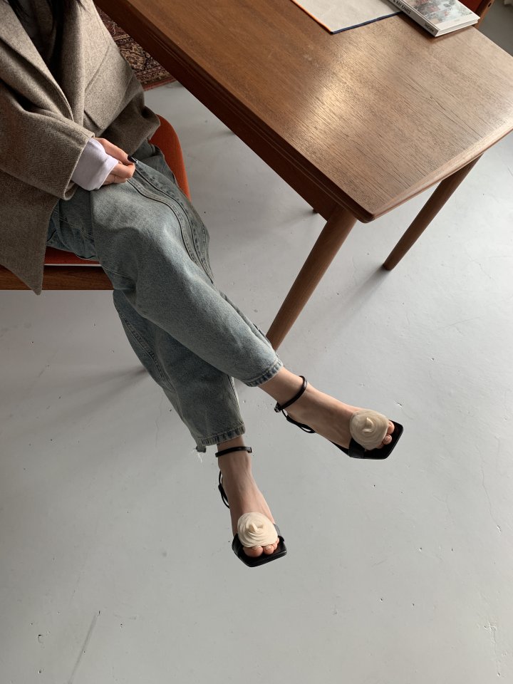 Vade - Korean Women Fashion - #momslook - Flower Sandals Heel - 10