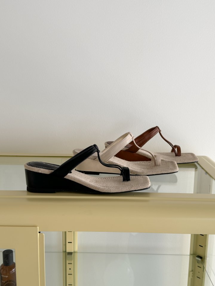 Vade - Korean Women Fashion - #momslook - Wedge Open-Toe Flip-Flop Sandals Heel - 5