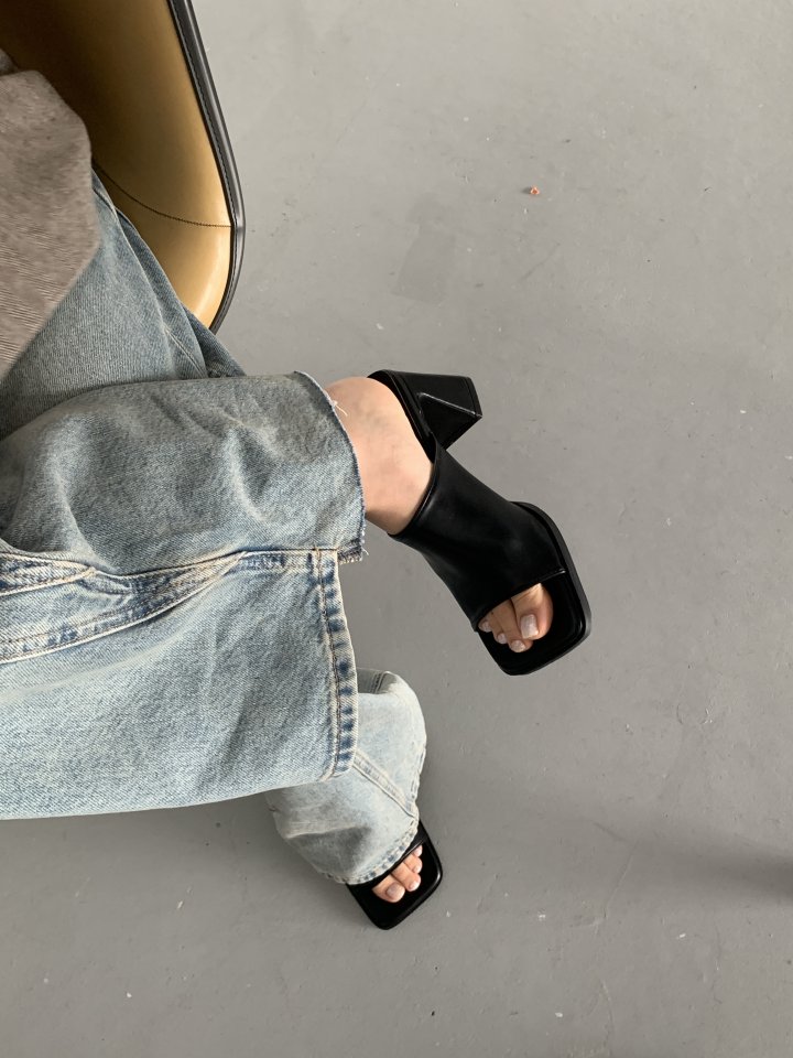 Vade - Korean Women Fashion - #momslook - Square Open-Toe Sandals Heel - 6