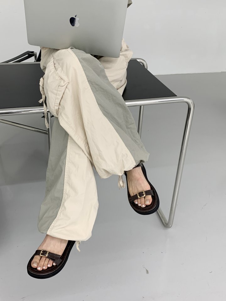 Vade - Korean Women Fashion - #momslook - Round Strap Sandals - 8