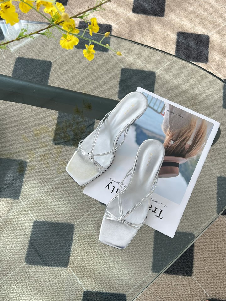 Vade - Korean Women Fashion - #momslook - Square Twisted Sandals Heel - 3