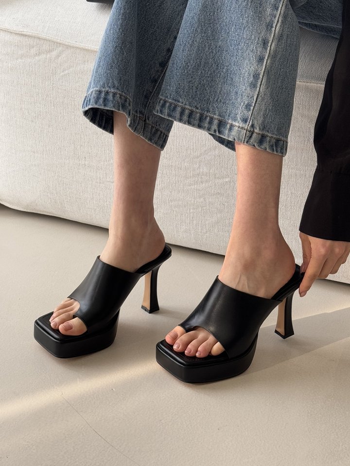 Vade - Korean Women Fashion - #momslook - Basic Half Square Toe Point Sandals - 10