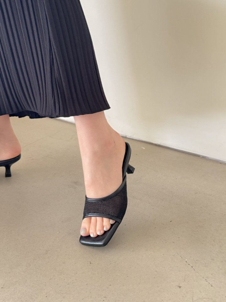 Vade - Korean Women Fashion - #momslook - Bermuda Square Sandals Heel - 12
