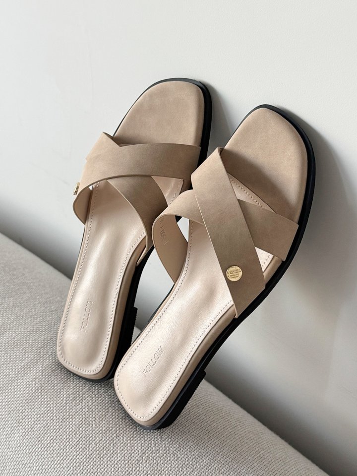 Vade - Korean Women Fashion - #womensfashion - X Strap Point Decoration Sandals - 4