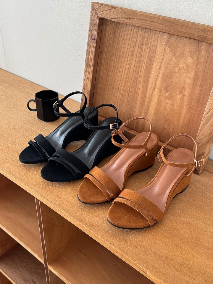 Vade - Korean Women Fashion - #momslook - Mary Jane Wedges