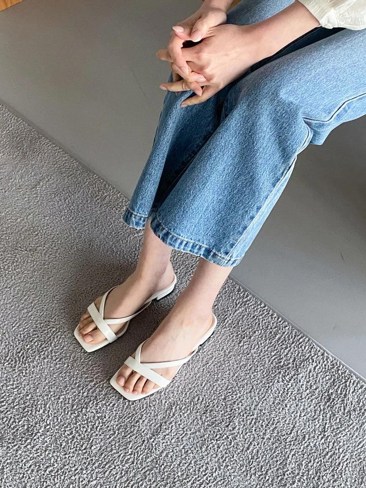 Vade - Korean Women Fashion - #momslook - Low Heel Slipper Sandals - 8