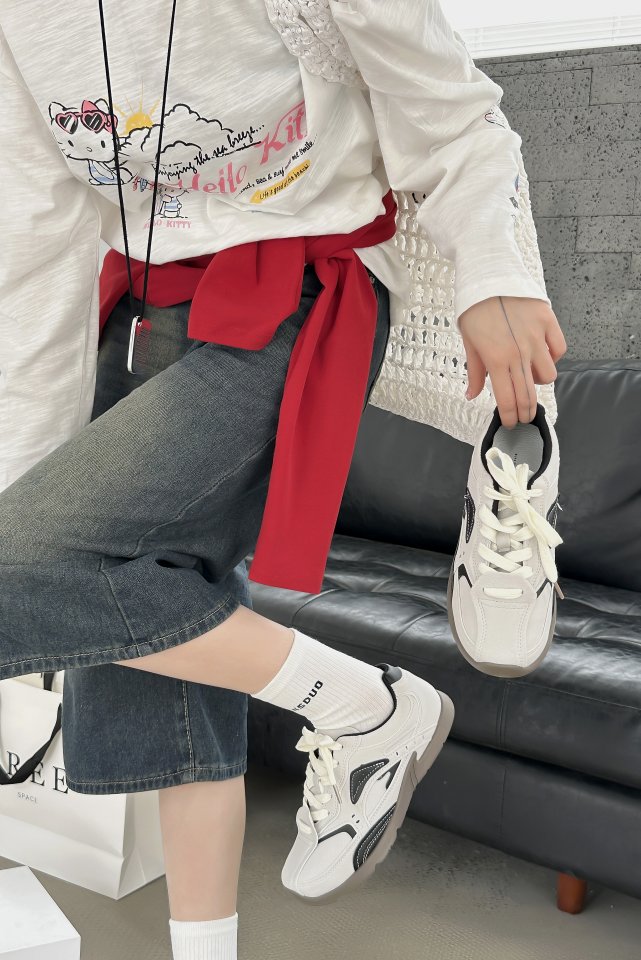 Vade - Korean Women Fashion - #momslook - Basic Sneakers Round - 10