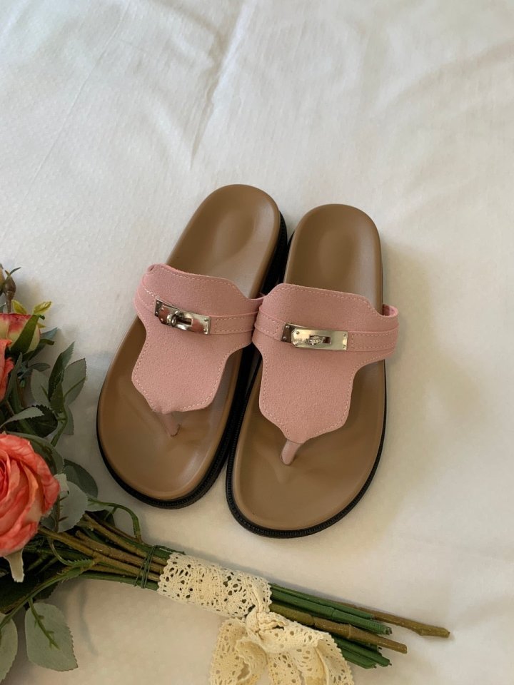 Vade - Korean Women Fashion - #momslook - Summer Thong Gold Decor Round Slippers - 3