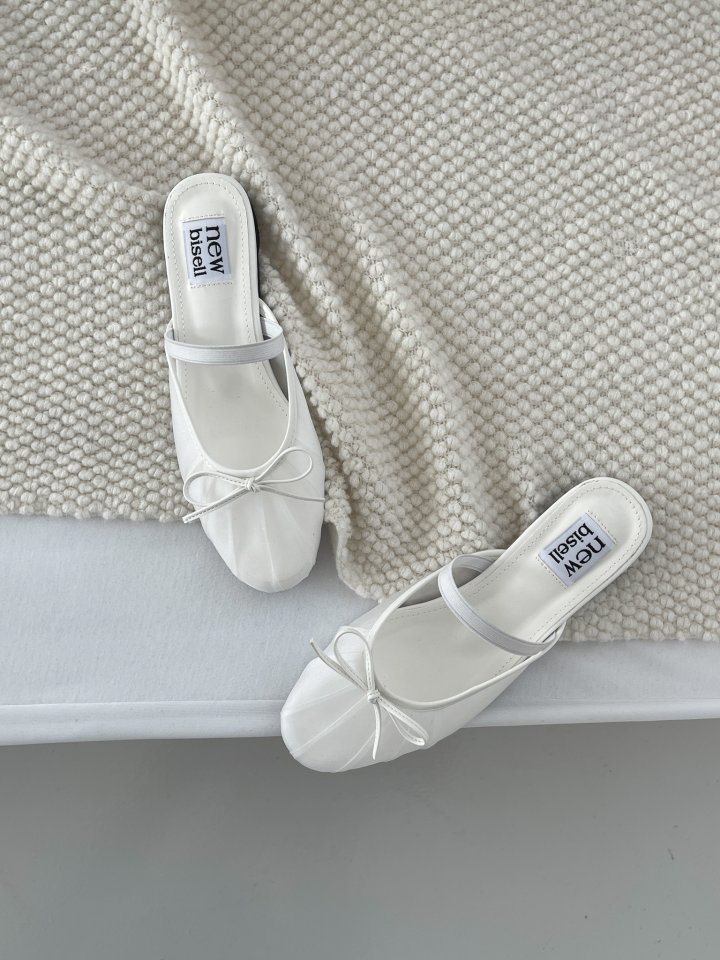 Vade - Korean Women Fashion - #momslook - Basic Ribbon Mary Jane Bloafer Flats - 5