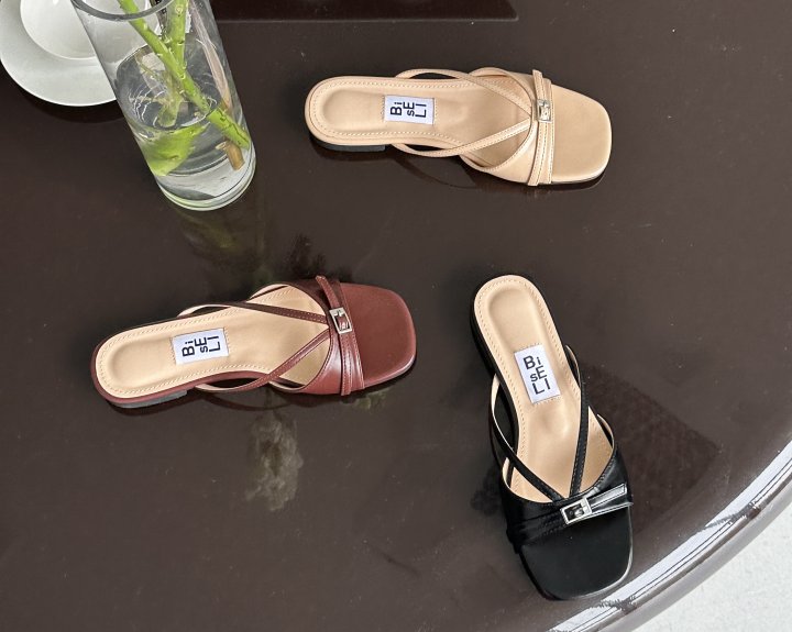 Vade - Korean Women Fashion - #restrostyle - Low Heel Sandals Slipper Velcro Buckle