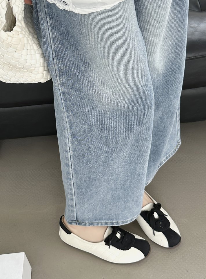 Vade - Korean Women Fashion - #restrostyle - Sneakers Flat Round - 6