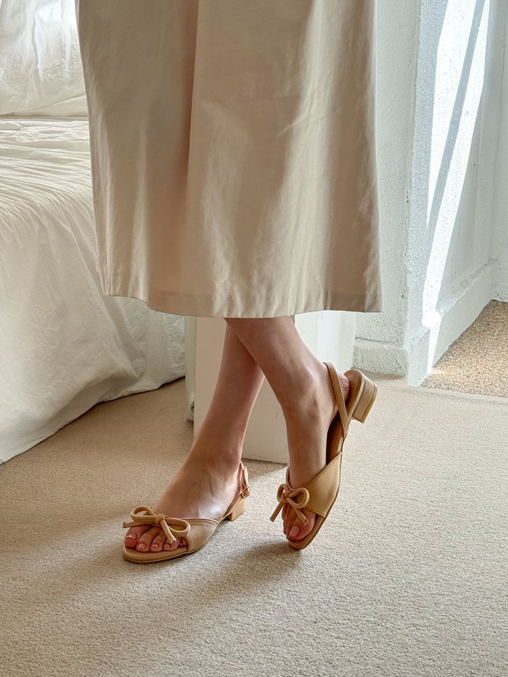Vade - Korean Women Fashion - #romanticstyle - Ribbon Vivid Slingback Sandals - 2