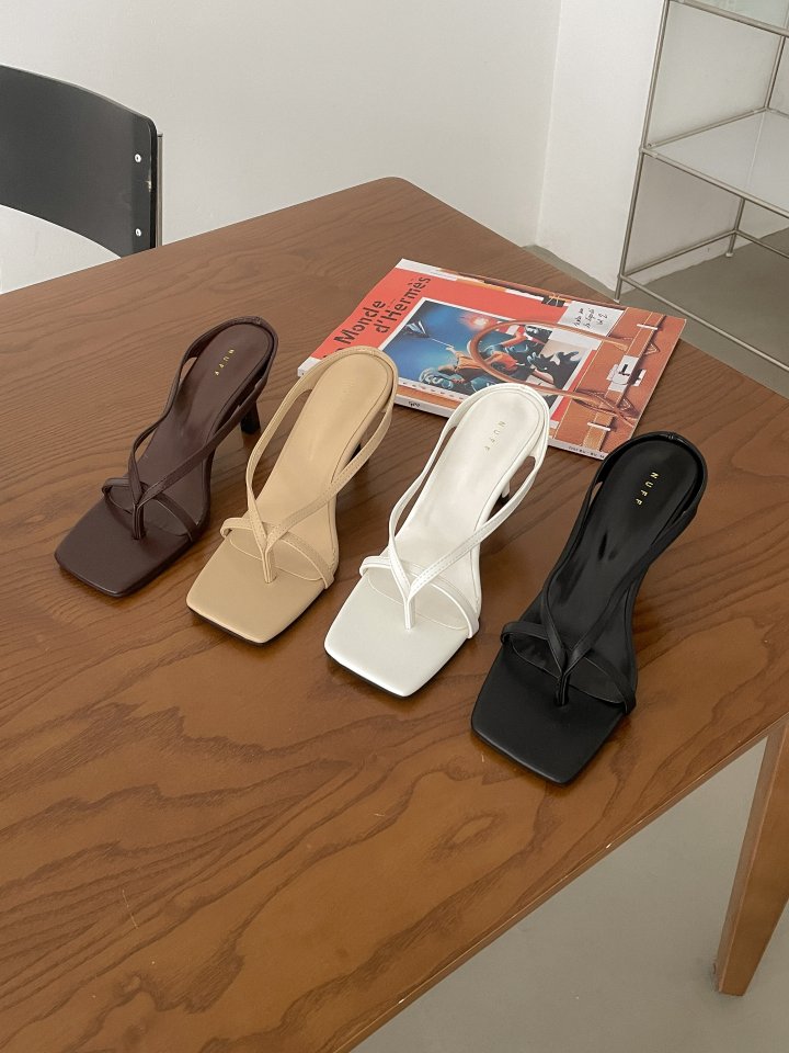 Vade - Korean Women Fashion - #romanticstyle - Twisted Flip-Flop Sandals Heel - 7