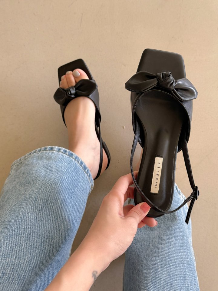 Vade - Korean Women Fashion - #shopsmall - Ribbon Strap Square Slipper Sandals - 9