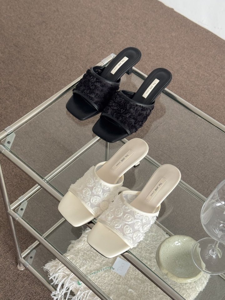 Vade - Korean Women Fashion - #shopsmall - Flower Mesh Mule Sandals Heel