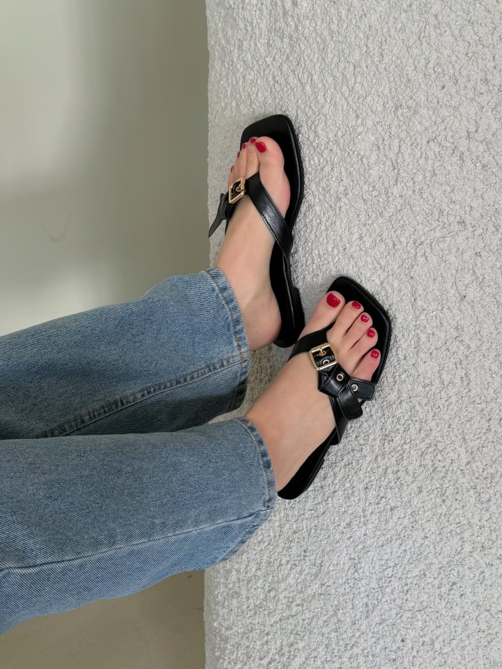 Vade - Korean Women Fashion - #thatsdarling - Point Velcro Flip-Flop Sandals - 8