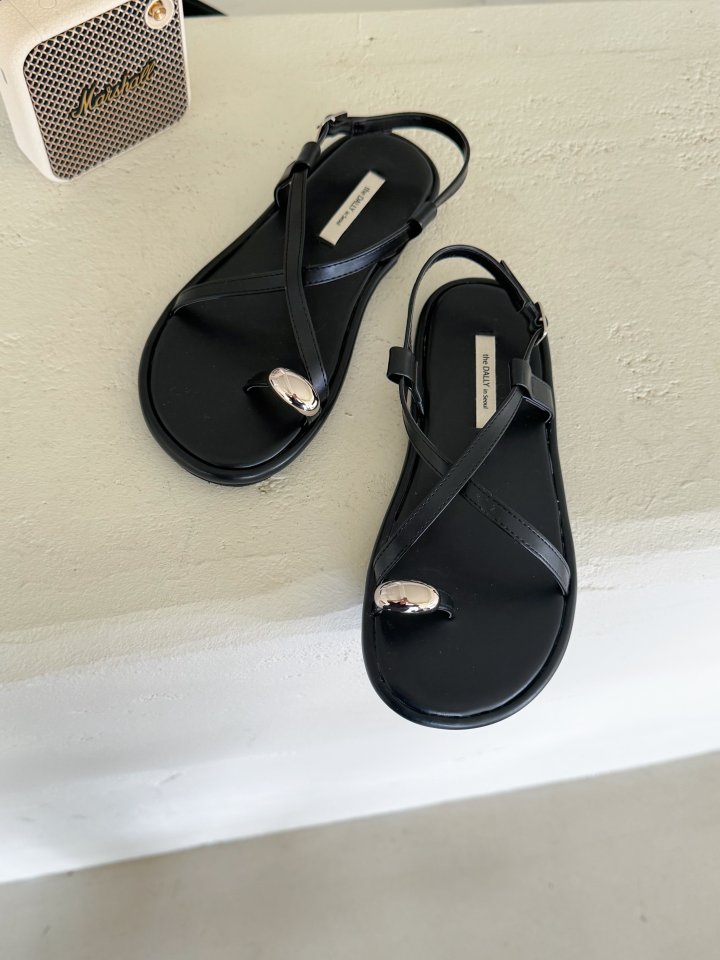 Vade - Korean Women Fashion - #thatsdarling - Slipper Round Open Big Toe Point Sandals - 3