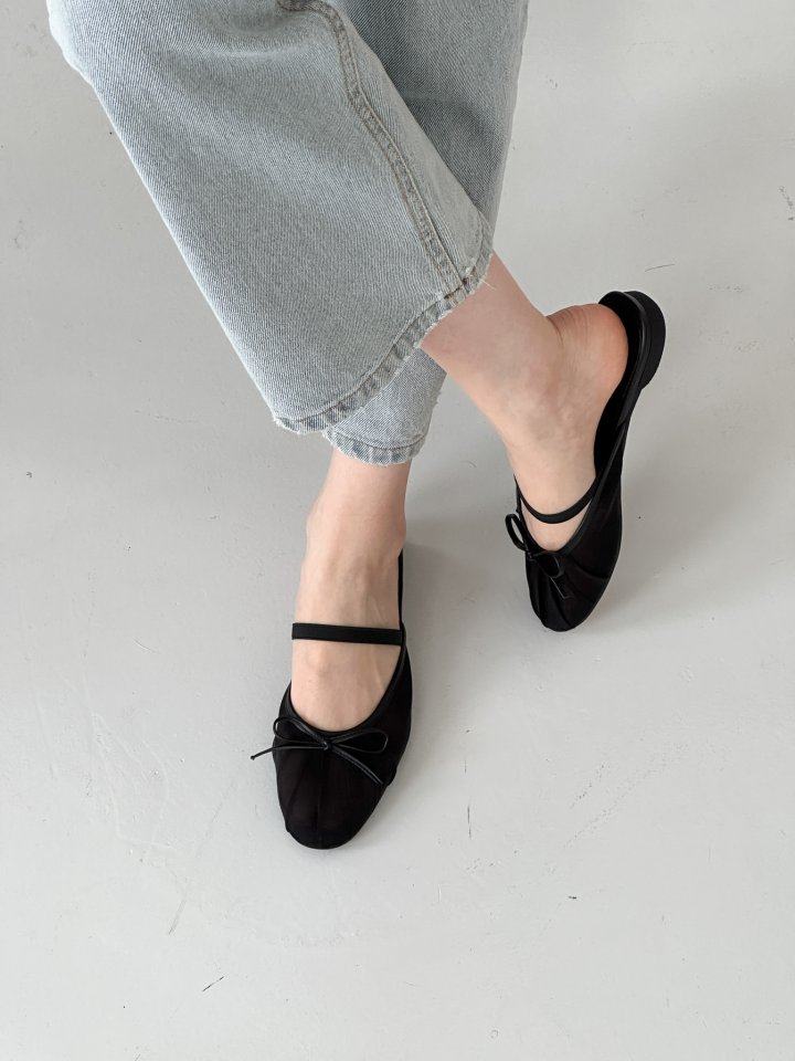 Vade - Korean Women Fashion - #thatsdarling - Basic Ribbon Mary Jane Bloafer Flats - 3