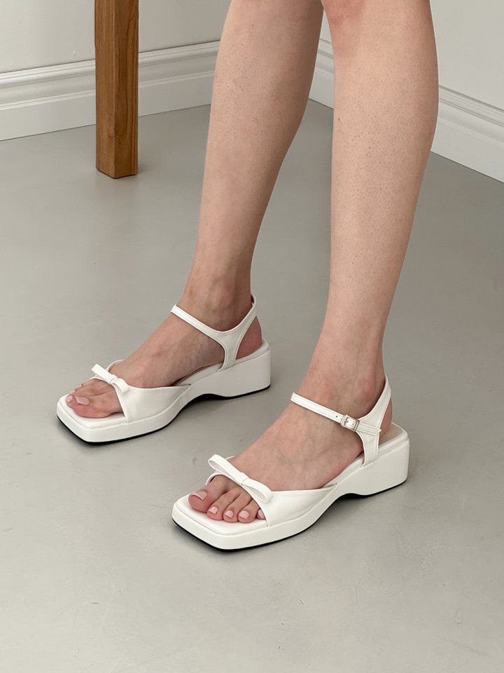 Vade - Korean Women Fashion - #thatsdarling - Sandals Platform Square Buckle Decor Heels - 8