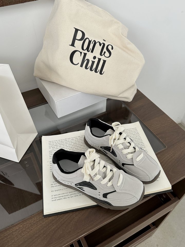Vade - Korean Women Fashion - #thelittlethings - Basic Sneakers Round - 9