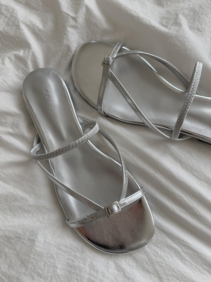 Vade - Korean Women Fashion - #vintageinspired - Buckle Strap Sandals Low Heel Slipper - 5