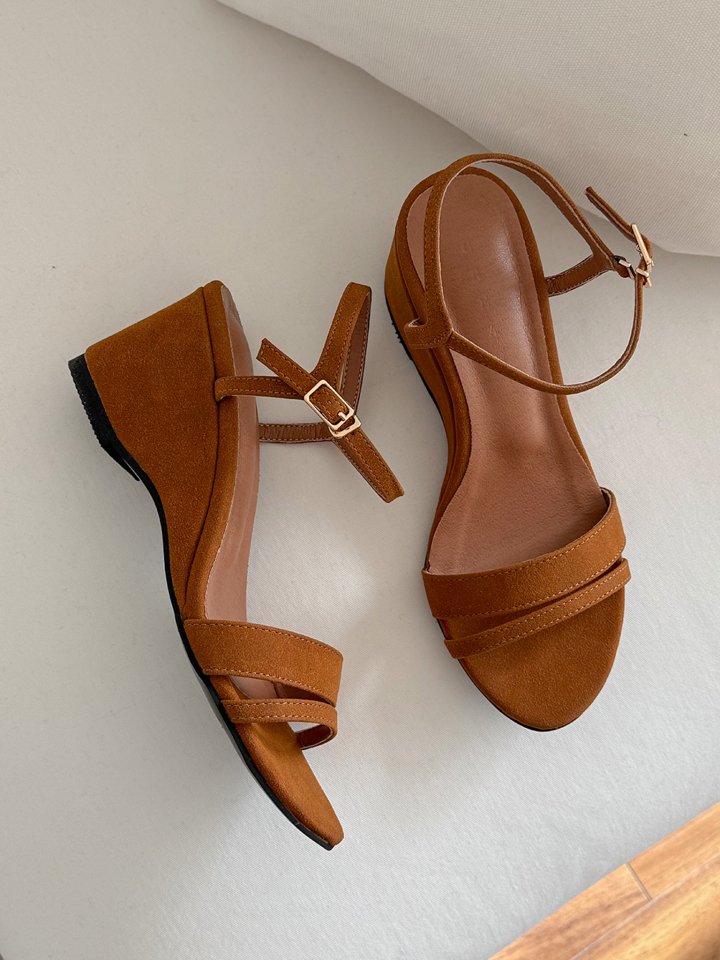 Vade - Korean Women Fashion - #vintageinspired - Mary Jane Wedges - 3