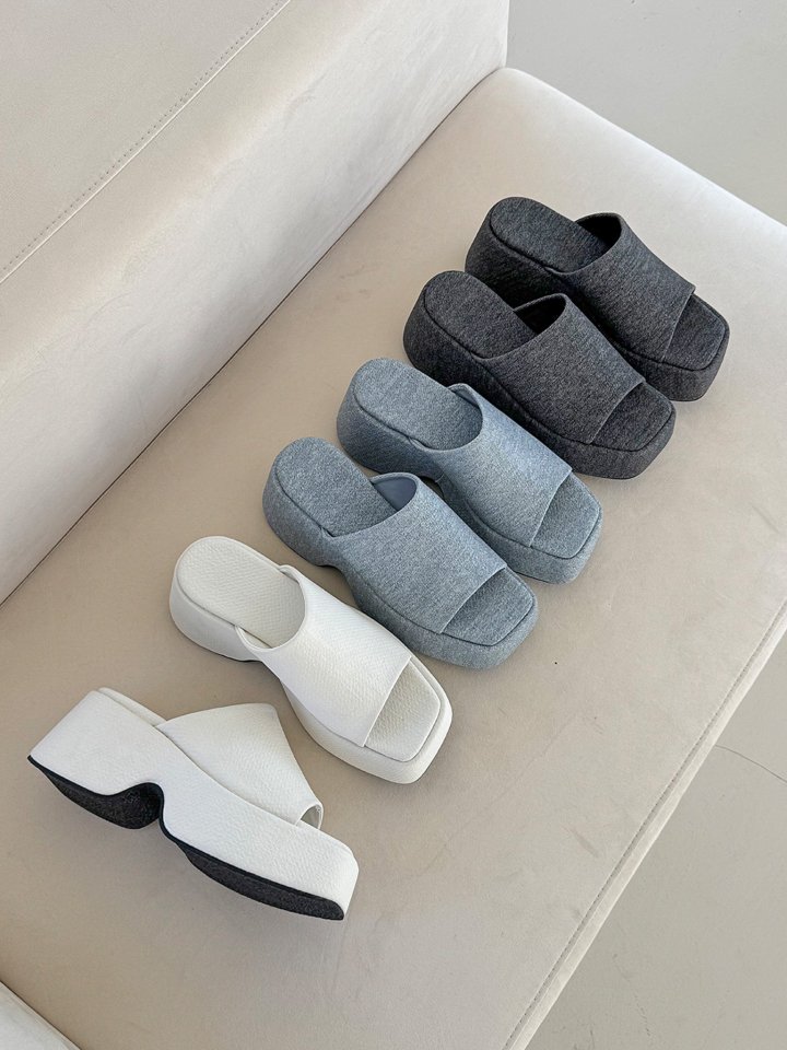Vade - Korean Women Fashion - #vintagekidsstyle - Chunky Sandals - 2