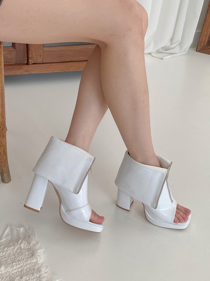 Vade - Korean Women Fashion - #vintagekidsstyle - Walker Heel Boots Platform Open-toe - 7