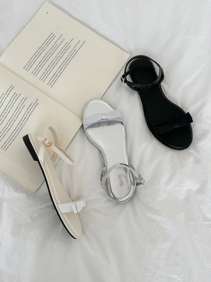 Vade - Korean Women Fashion - #vintagekidsstyle - Ribbon Round Mary Jane Sandals - 2