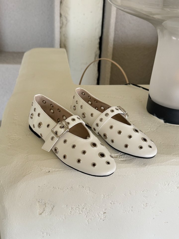 Vade - Korean Women Fashion - #womensfashion - Basic Mary Jane Funky Strap Flat - 6