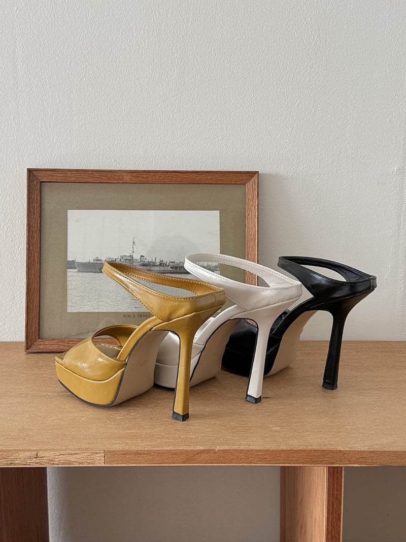 Vade - Korean Women Fashion - #womensfashion - Strap Square Heels - 12