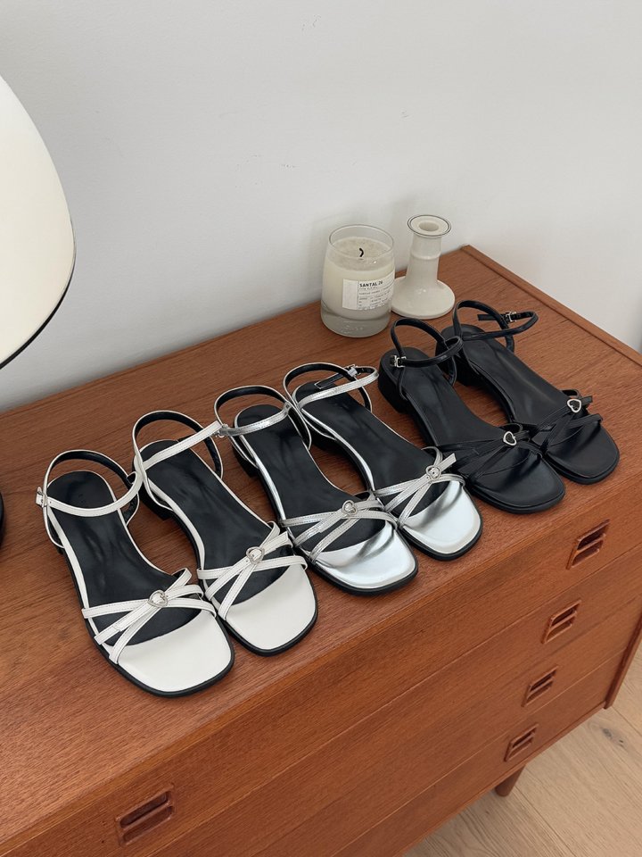 Vade - Korean Women Fashion - #womensfashion - Slim Heart Decor Ankle Strap Sandals