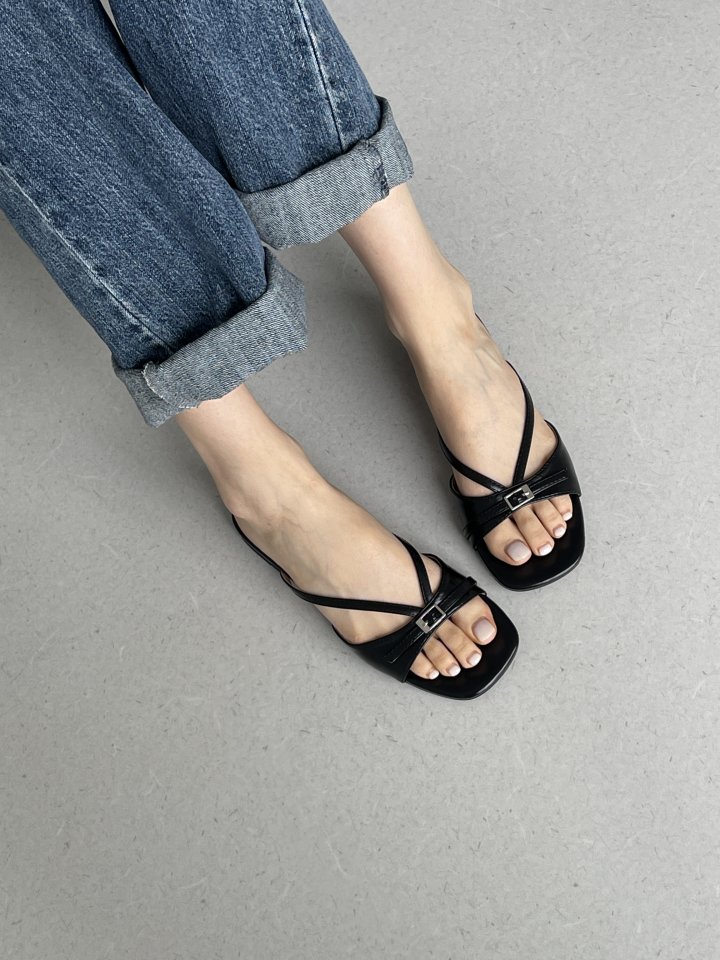 Vade - Korean Women Fashion - #womensfashion - Low Heel Sandals Slipper Velcro Buckle - 11
