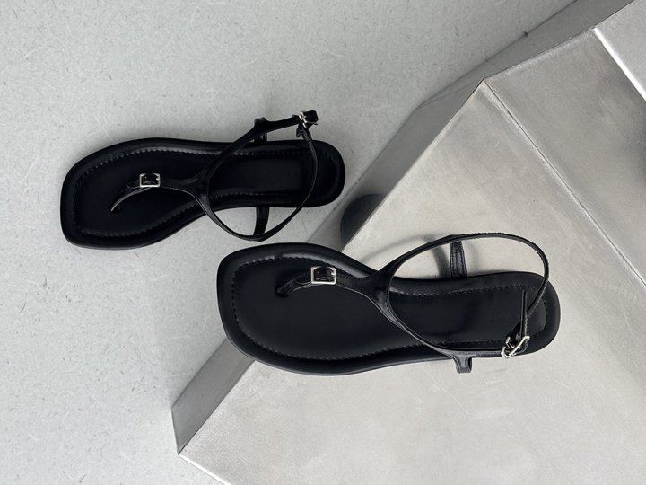 Vade - Korean Women Fashion - #womensfashion - Buckle Strap Flip-Flop Sandals - 2