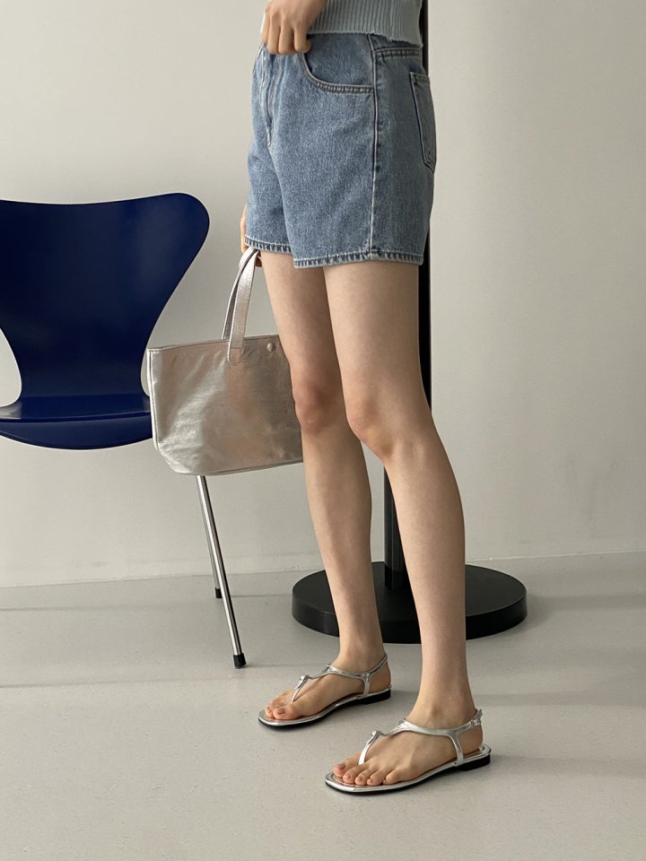 Vade - Korean Women Fashion - #womensfashion - Buckle Strap Flip-Flop Sandals - 8