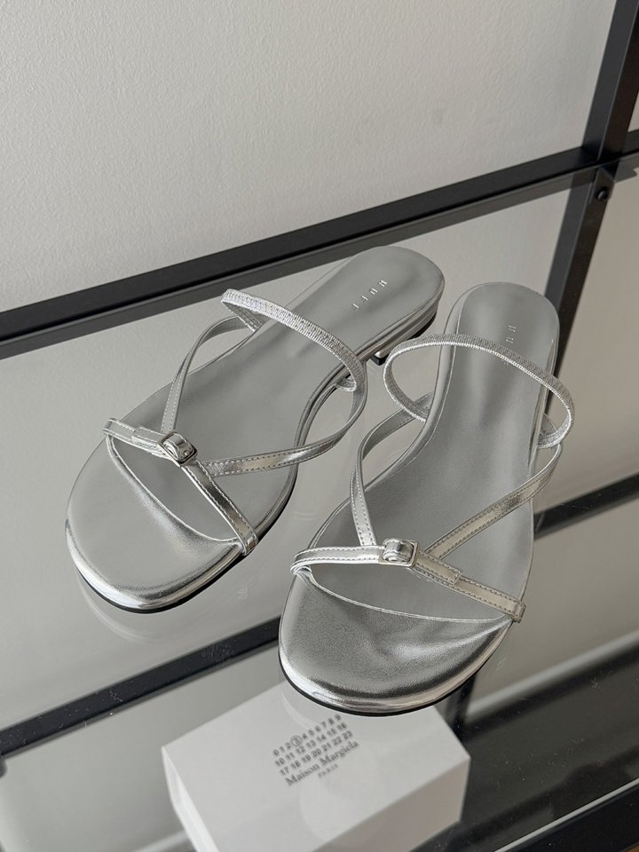 Vade - Korean Women Fashion - #momslook - Buckle Strap Sandals Low Heel Slipper - 4