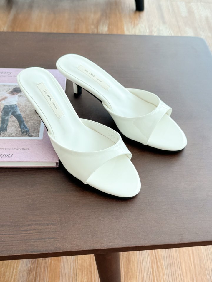 Vade - Korean Women Fashion - #womensfashion - Round Low Heel Mule Sandals Heel - 7