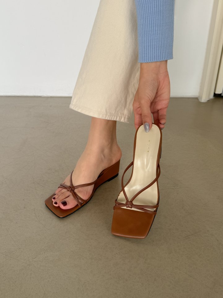 Vade - Korean Women Fashion - #womensfashion - Wedge String Point Sandals Heel - 2