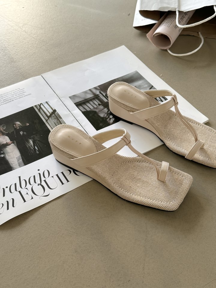 Vade - Korean Women Fashion - #womensfashion - Wedge Open-Toe Flip-Flop Sandals Heel - 10